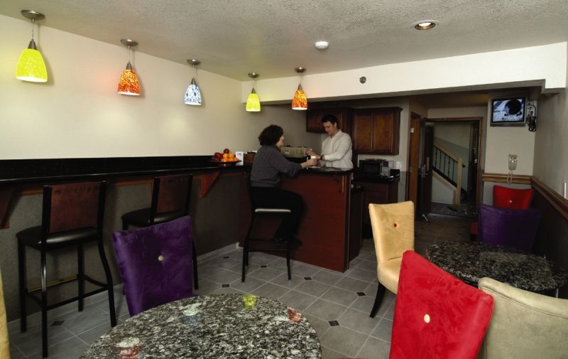 ไชโล อินน์ พอร์ตแลนด์ โรส การ์เดน ร้านอาหาร รูปภาพ